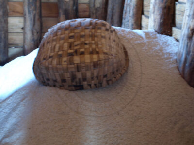 Traditional basket to transport the salt (Aveiro municipality, Ria de Aveiro region)